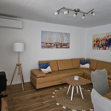 Appartamento Apartman Z12 Kornić Esterno foto